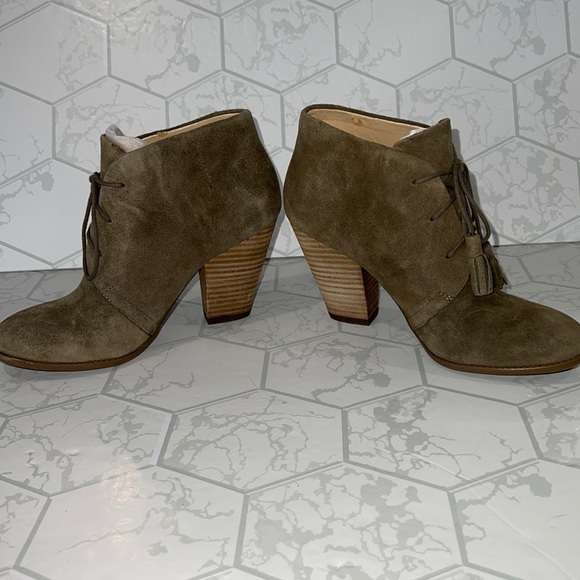 NEW Sole Society So Tallie Bootie in green size 6 - Picture 7 of 7